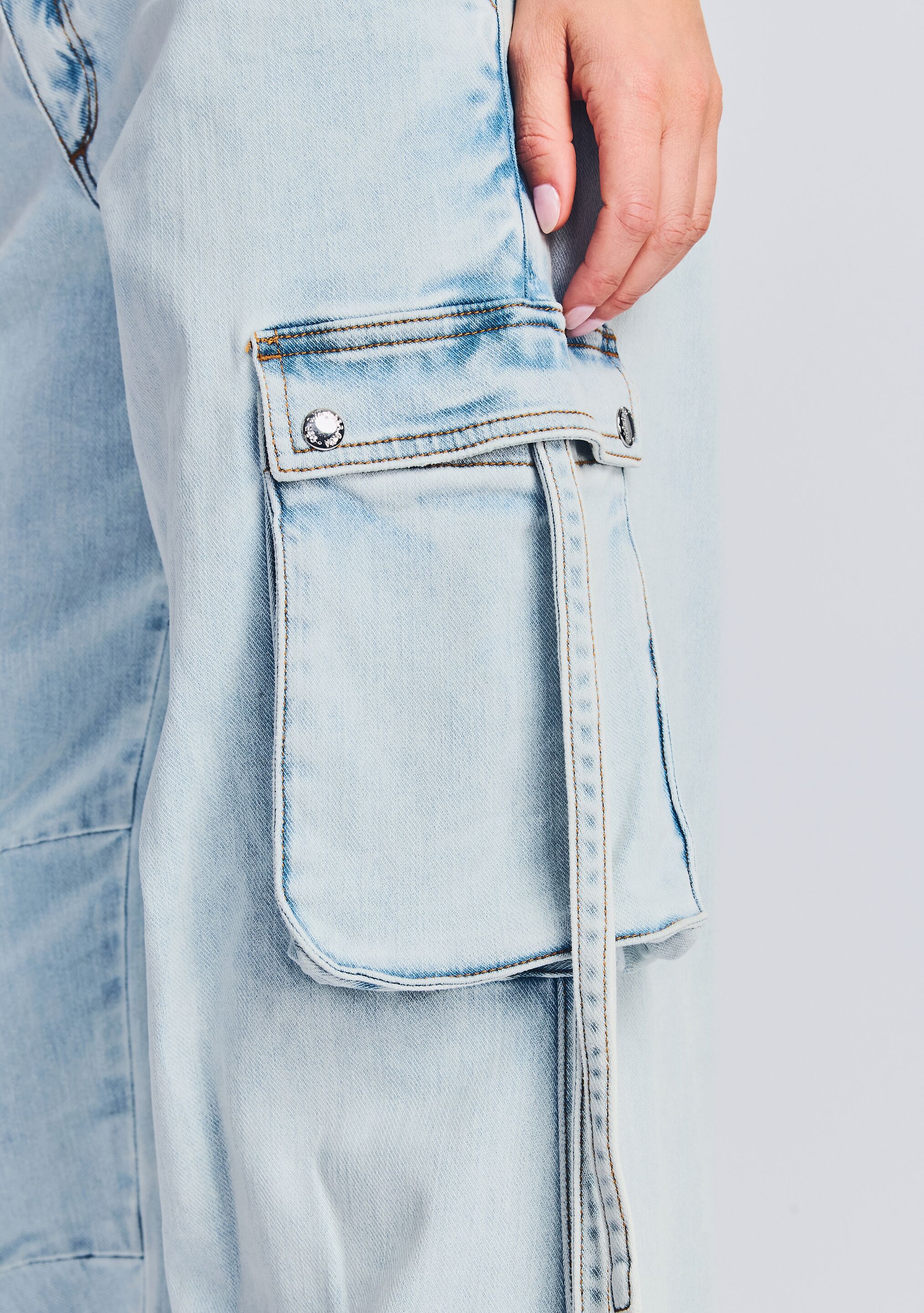 Samira Low Rise Cargo Jean-Stylulu