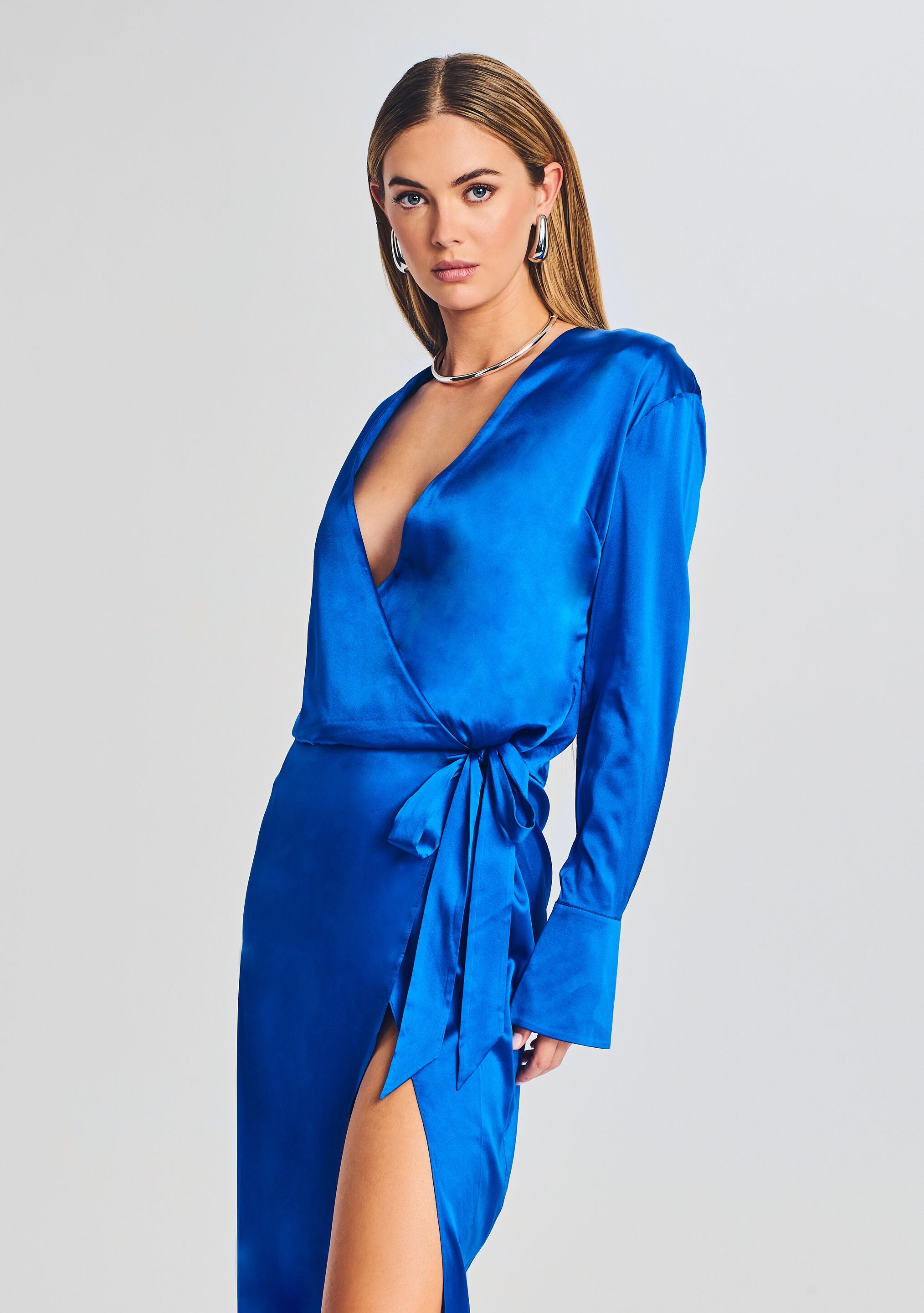 Dianie Silk Long Sleeve Robe-Stylulu