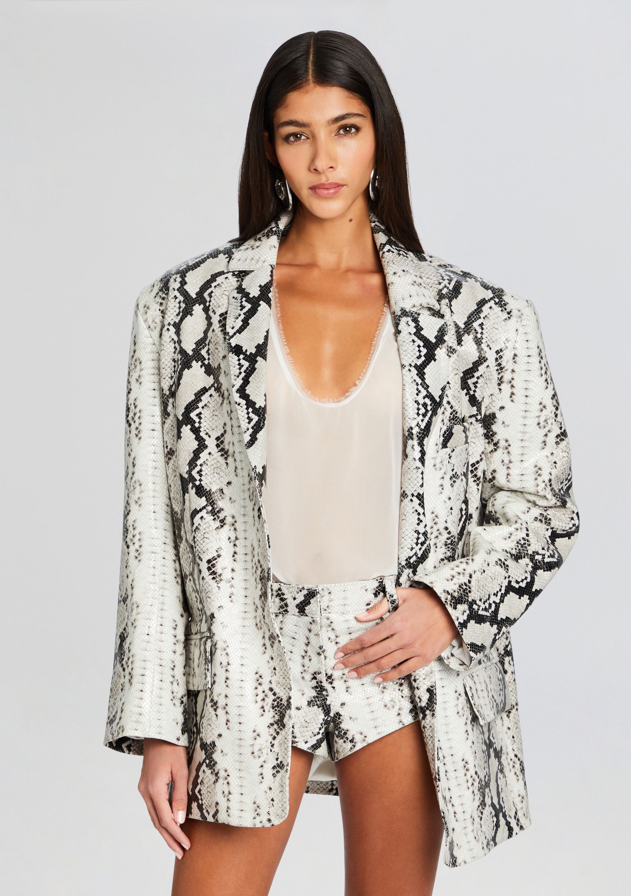 Chloe Leather Blazer-Stylulu