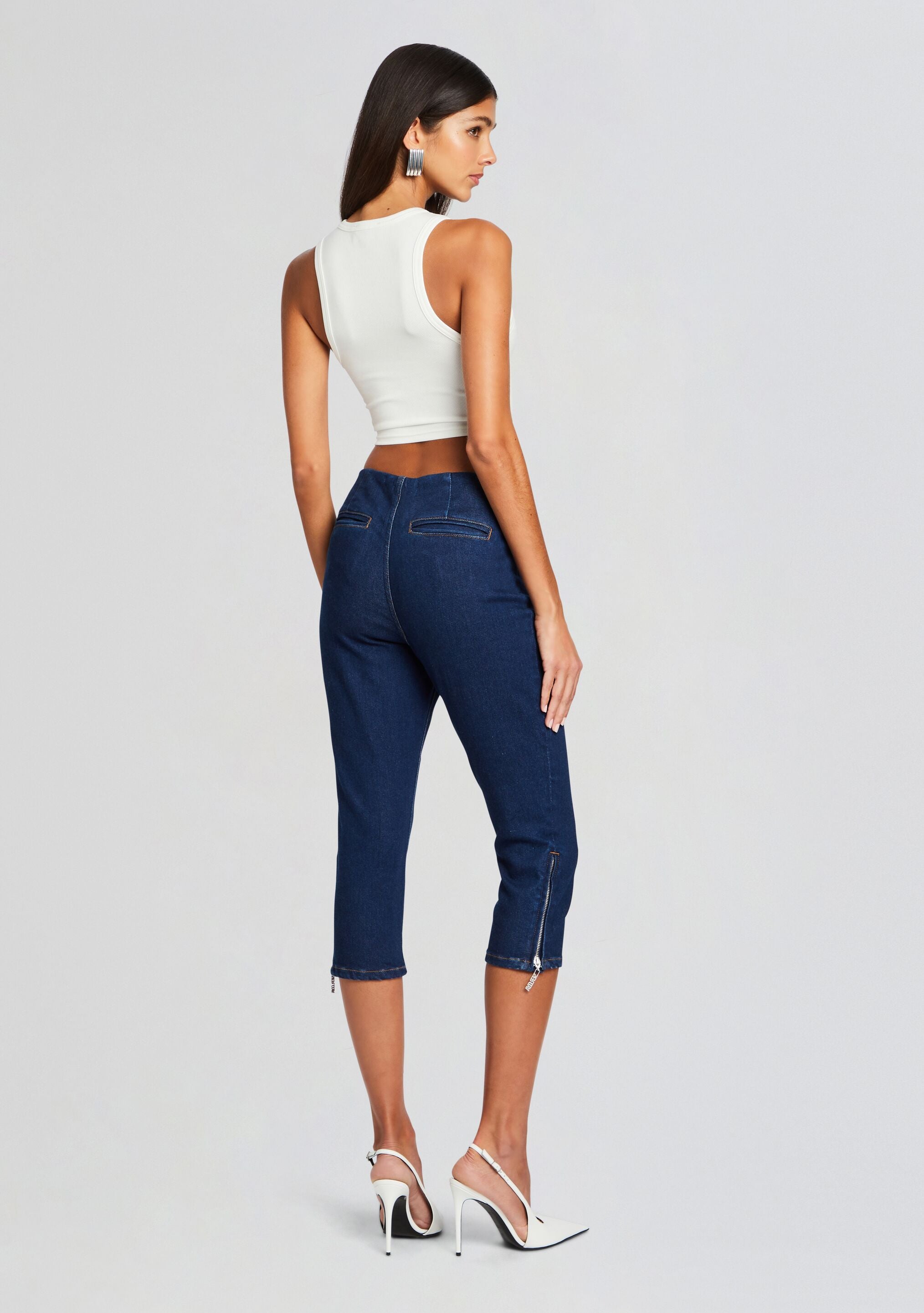 Padma Capri Jean-Stylulu