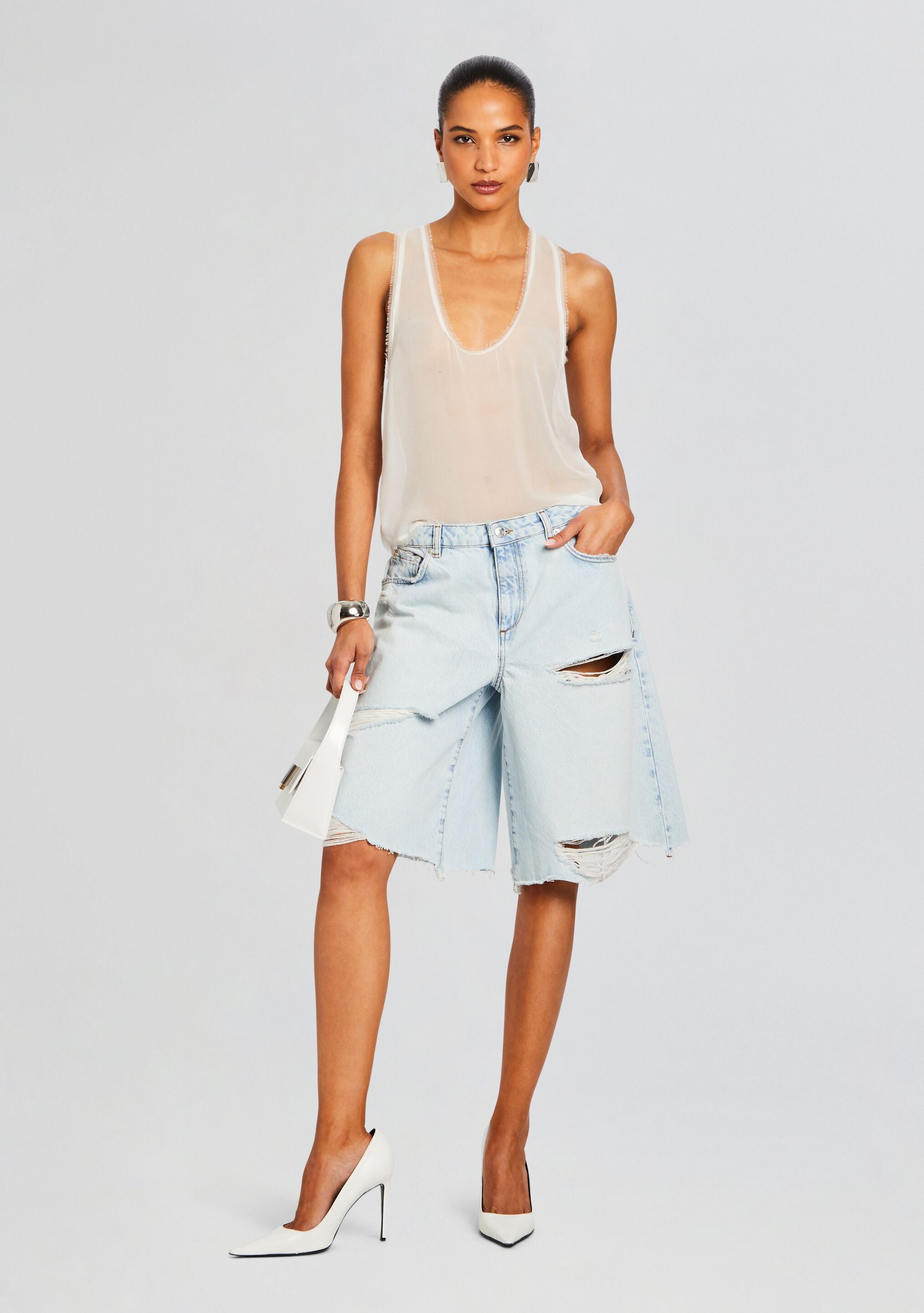 Belinda Short-Stylulu