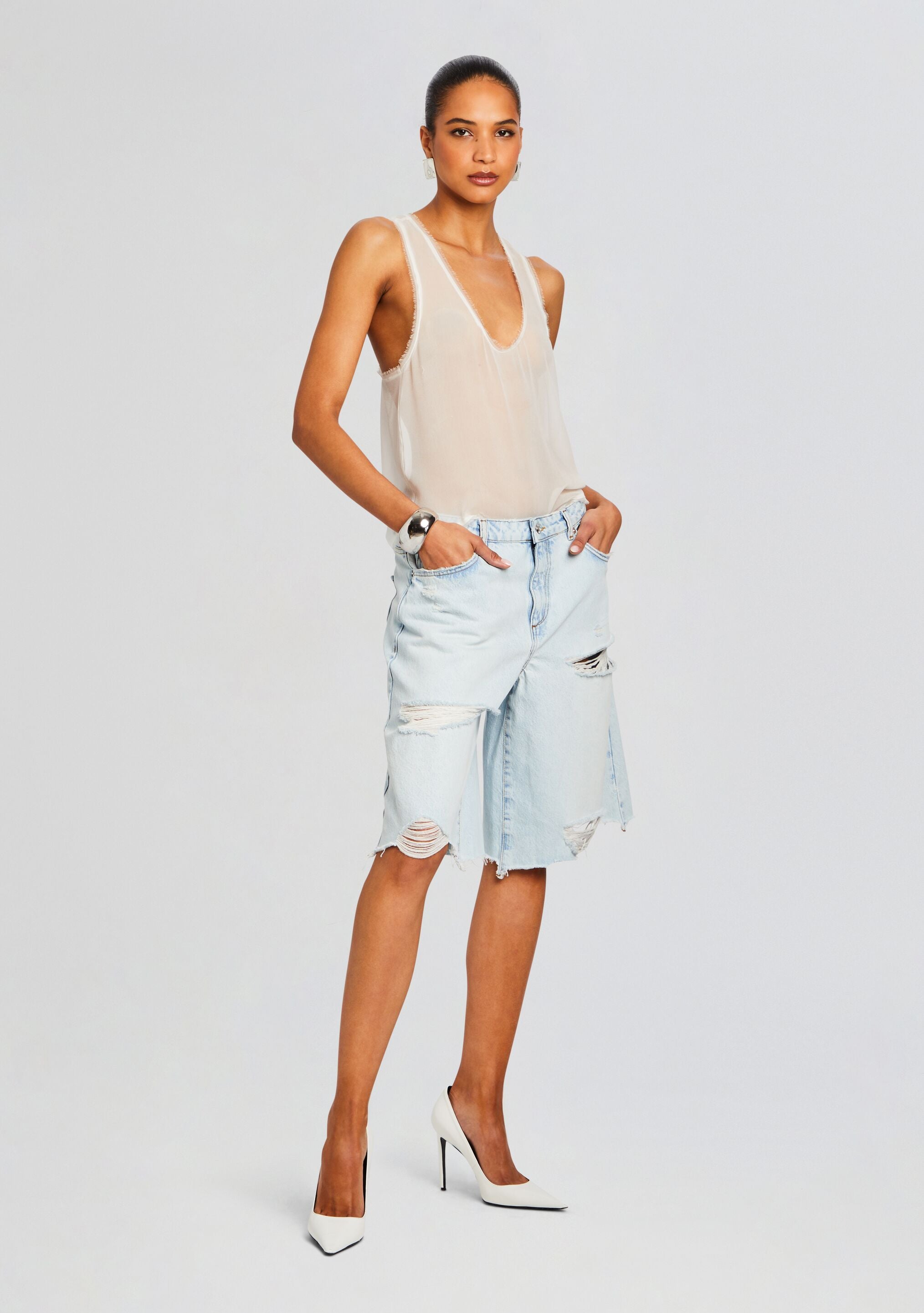 Belinda Short-Stylulu