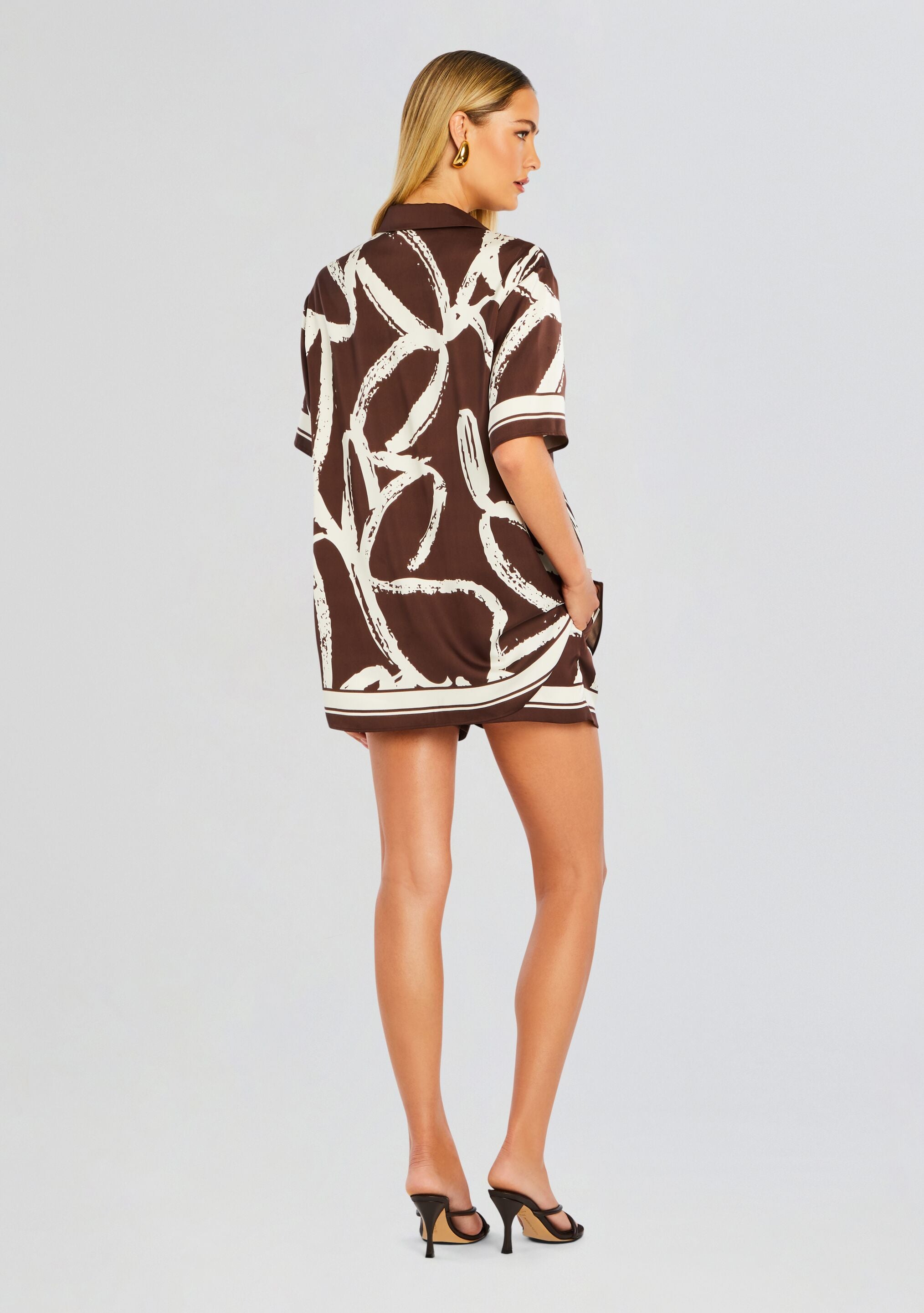 Cruise Pleated Short-Stylulu