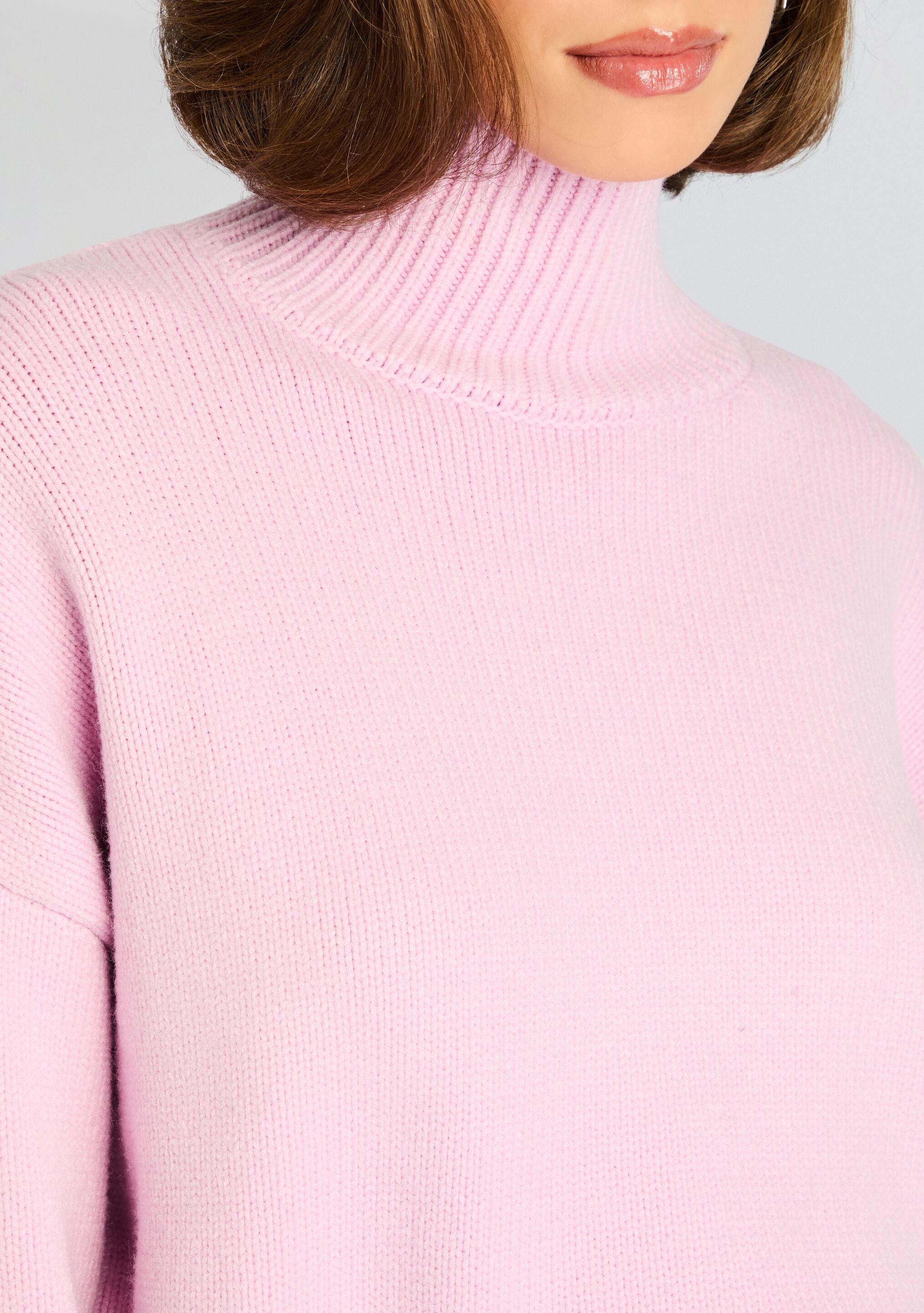 Elsa Turtleneck Sweater-Stylulu