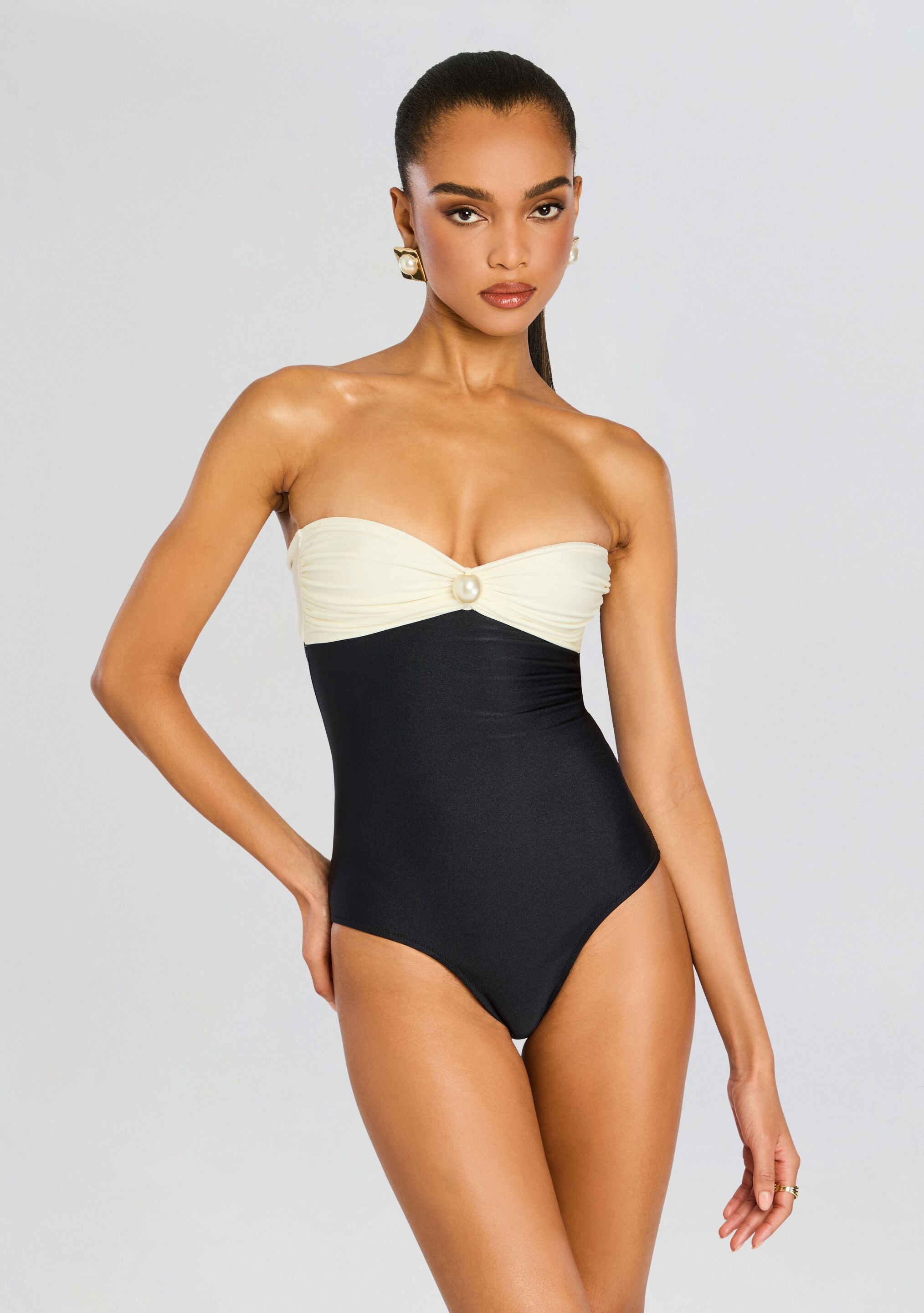 Nastya One Piece-Stylulu