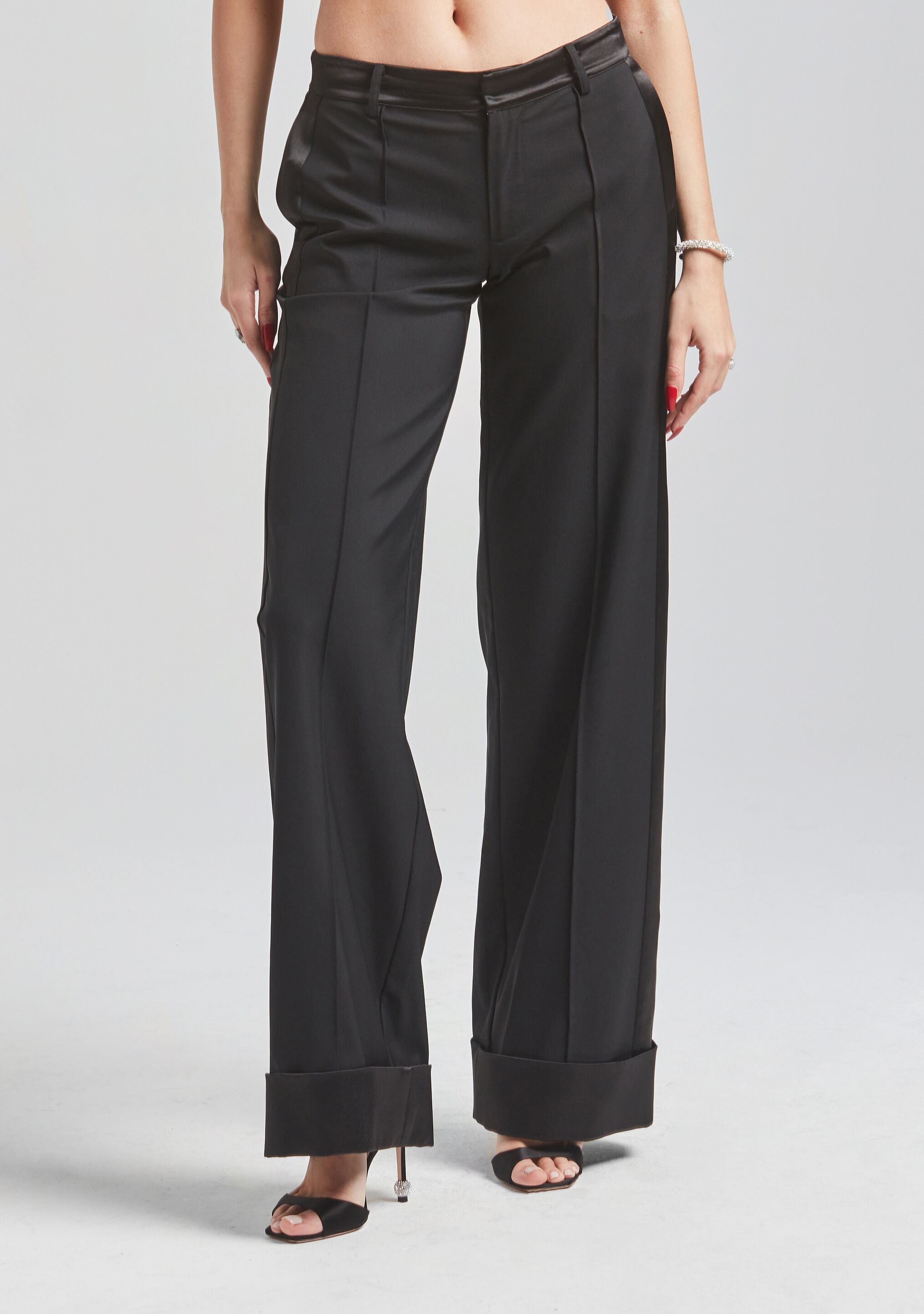 Julie Pant-Stylulu