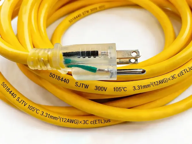 Close-up of Vantecable 12AWG SJTW extension cord showing the ETL listed mark and safety specifications printed on the jacket for authentication.