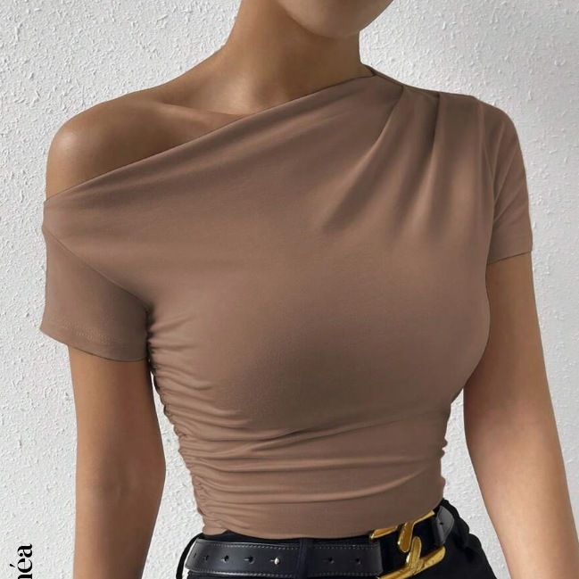 T-shirt slim à manches courtes irrégulières