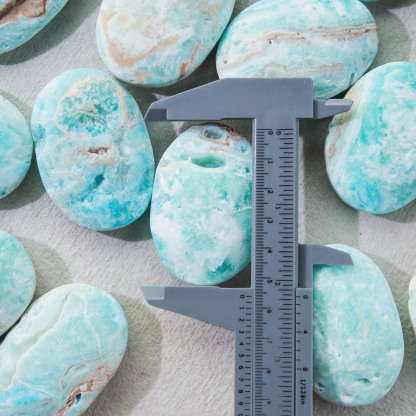 【Weekly Flash Deals】 Hemimorphite Palm Stone