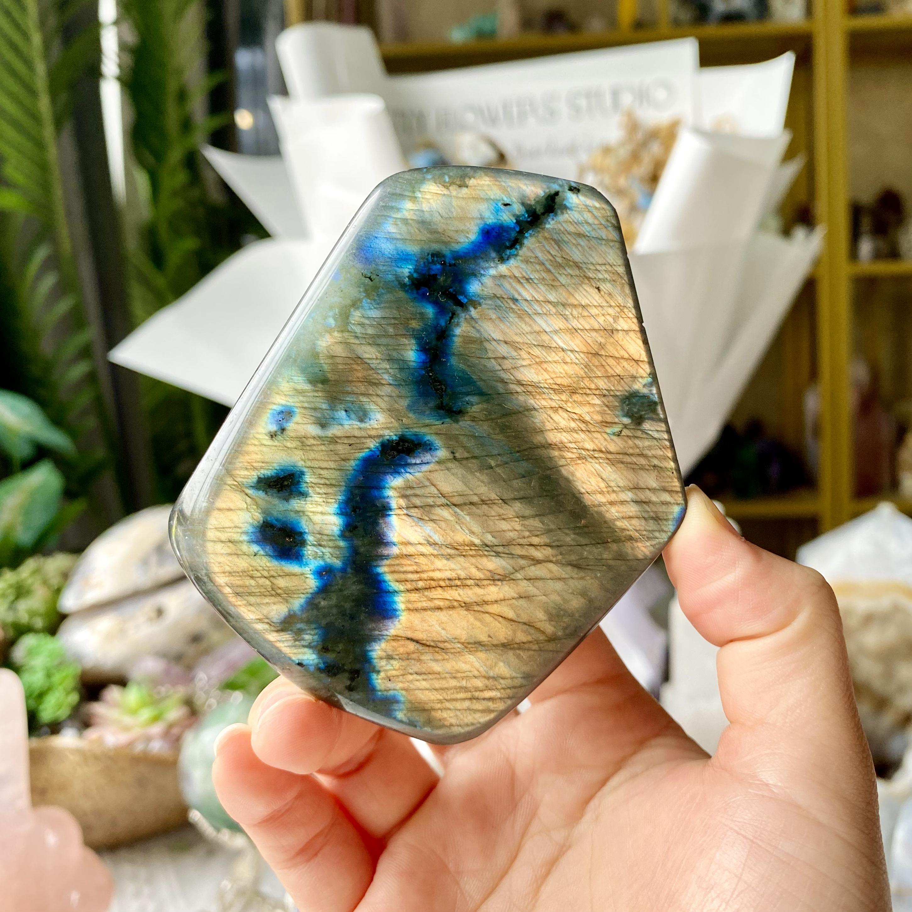 【Weekly Flash Deals】Labradorite Free Form 2