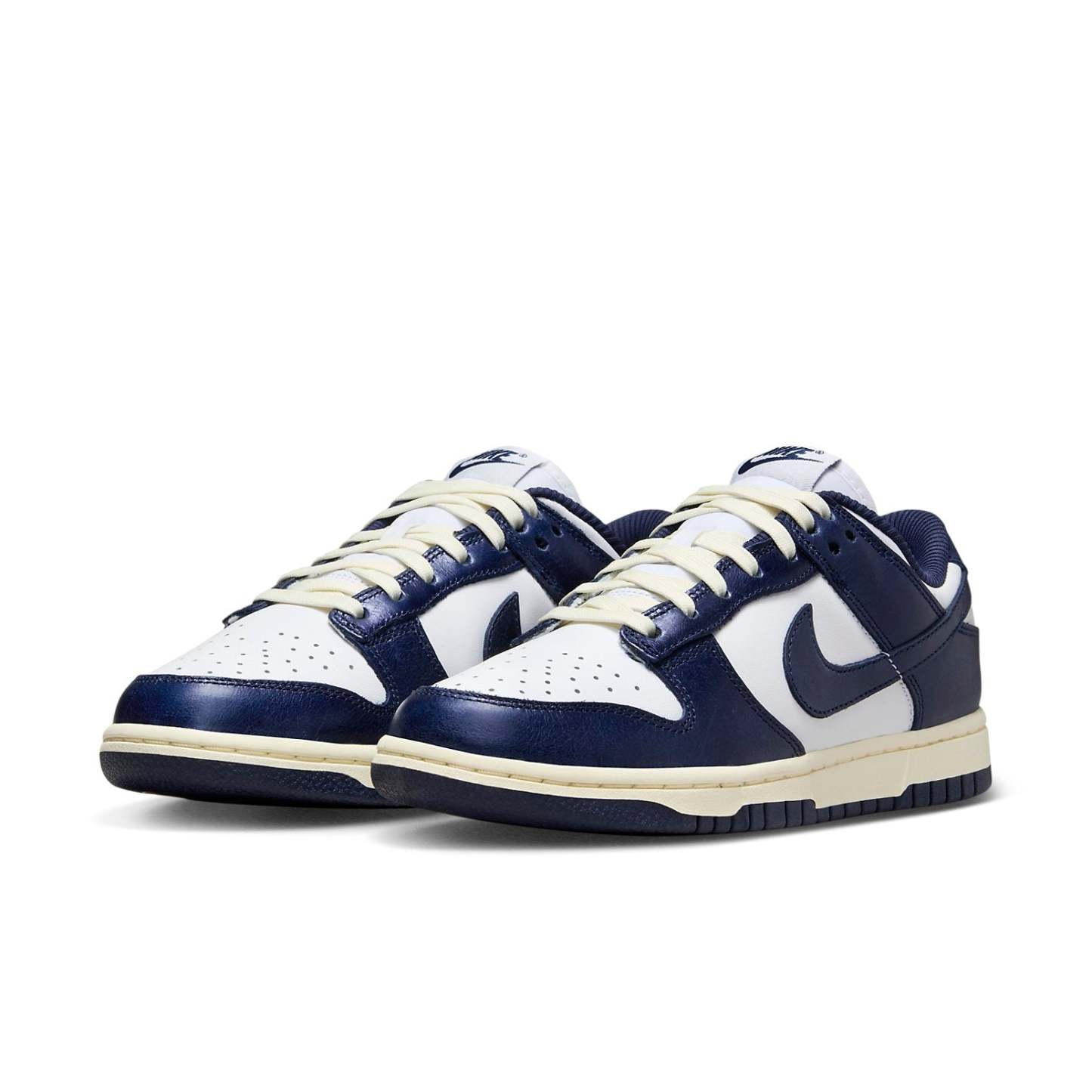 (WMNS) Nkhjgike Dunk Low 'Midnight Navy White' FN7197-100