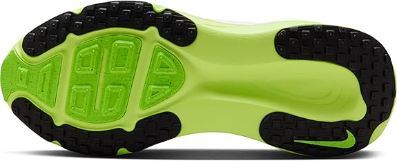 Nkhjgike Men's Vomero 18 Sneaker