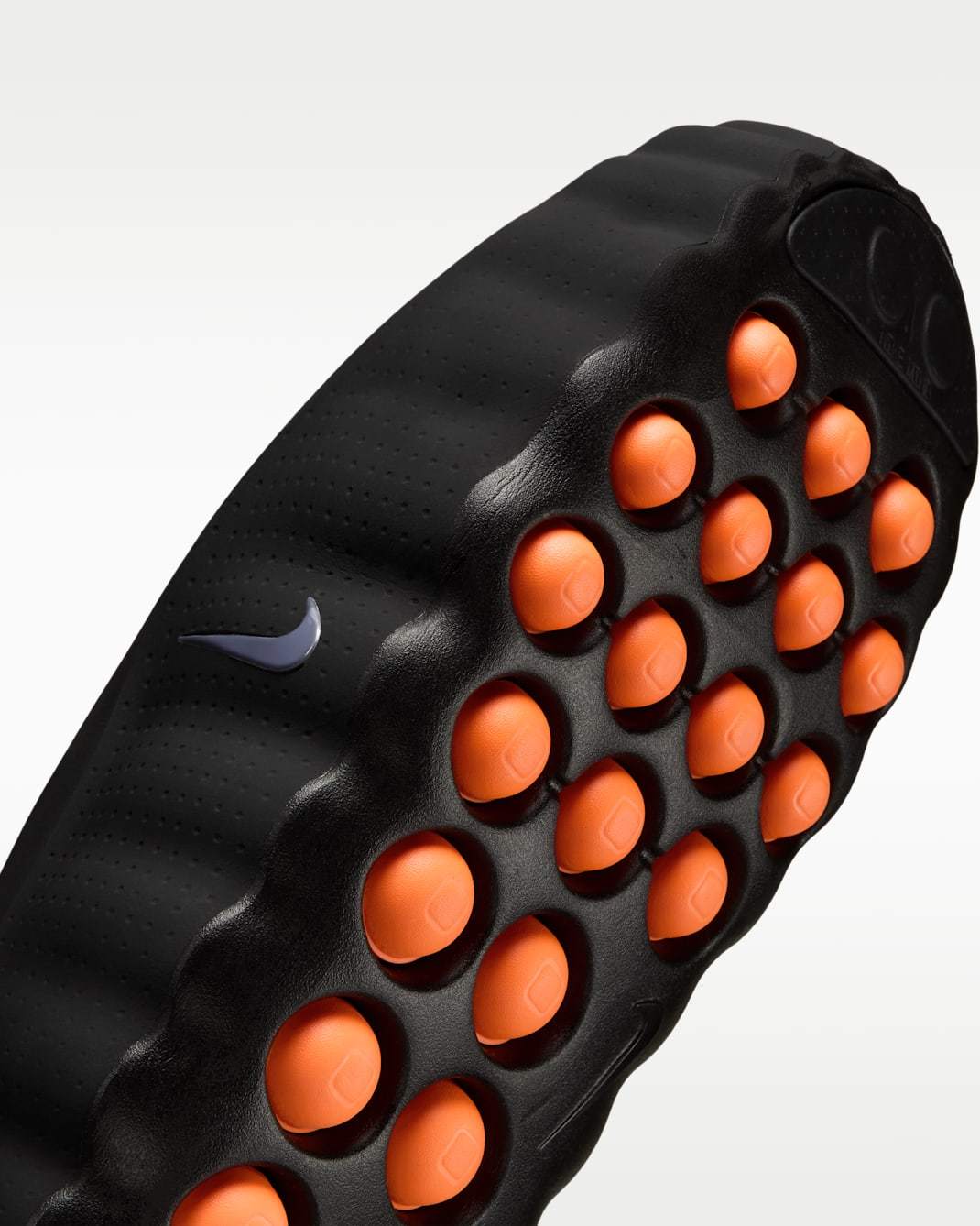 Nike Mind 001