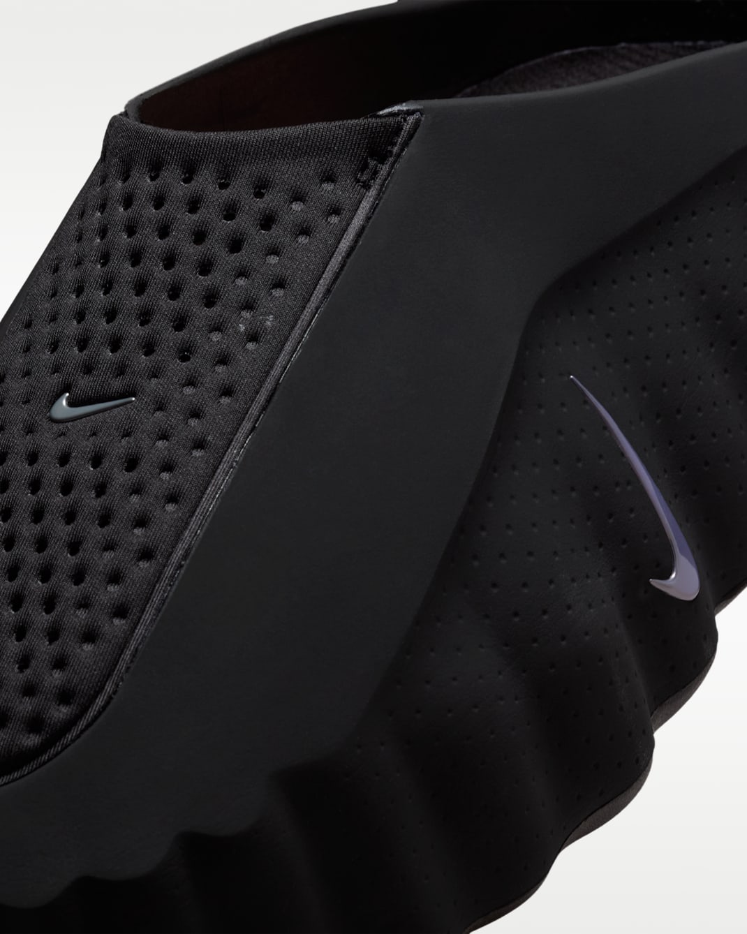 Nike Mind 001