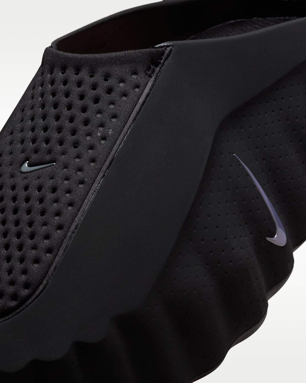 Nike Mind 001