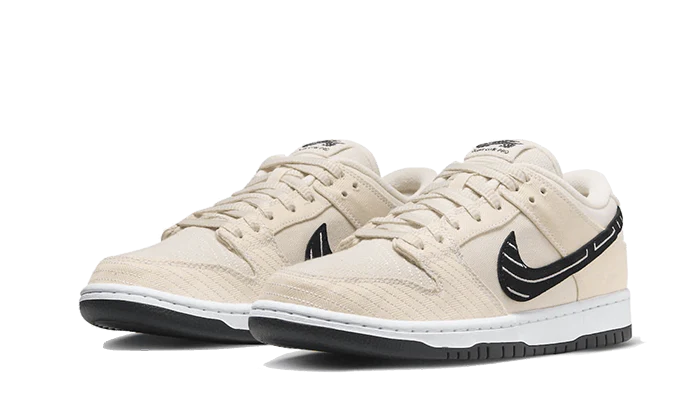 Nittgke SB Dunk Low Albino & Preto