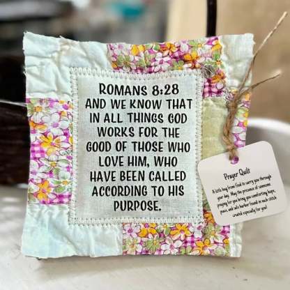 ✝️Best Encouraged And Blessed Gift-Prayer Quilt with cross inside