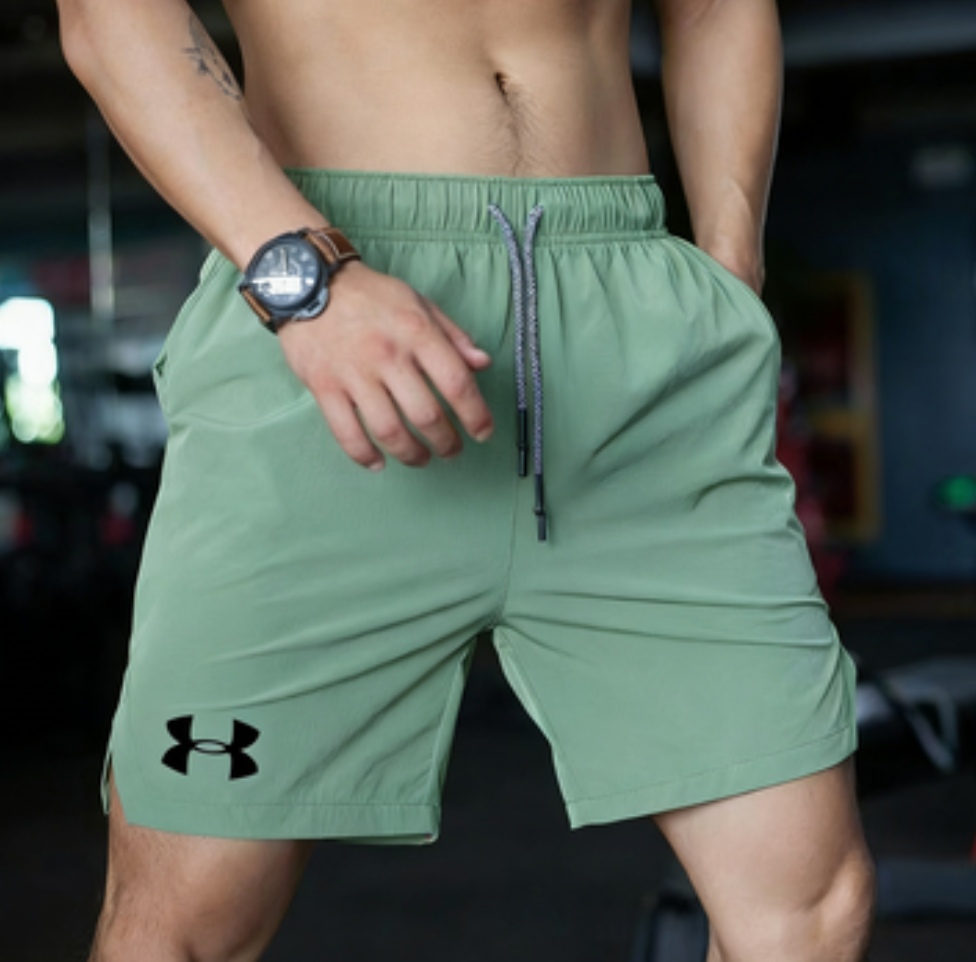 ❄UA Tech™ Shorts