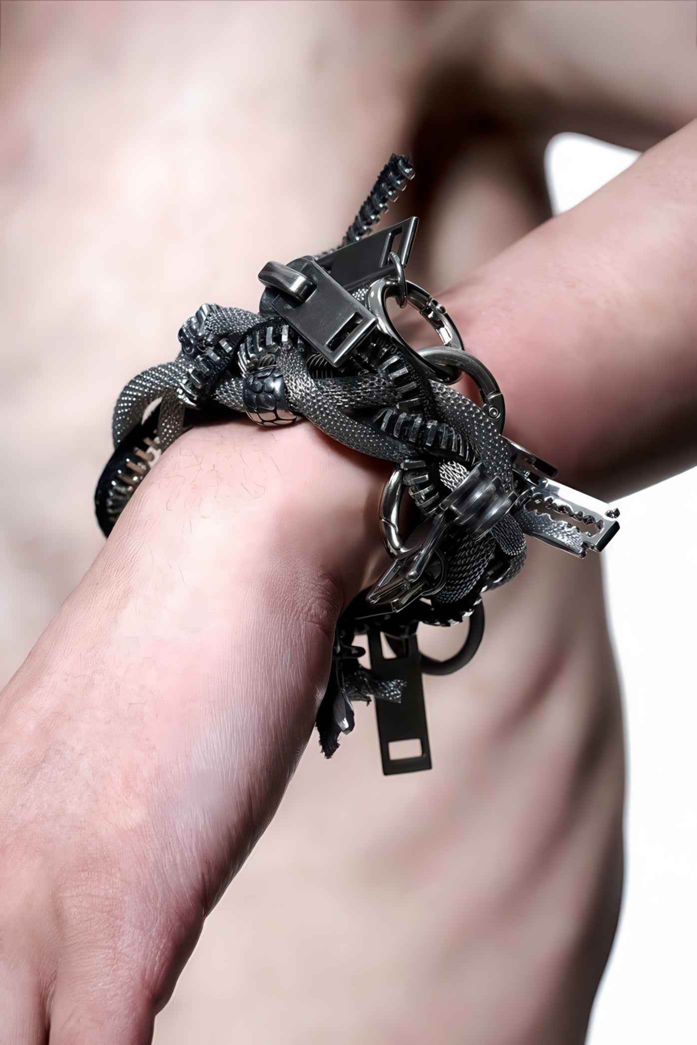 Heavy-Duty Multi-Wear Metal Mechanic Necklace - Futuristic Design