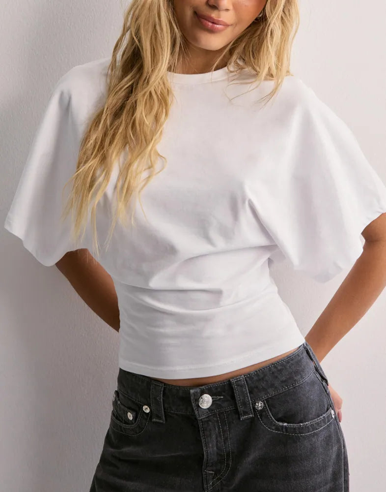 Roksana / T-shirt with wide sleeves