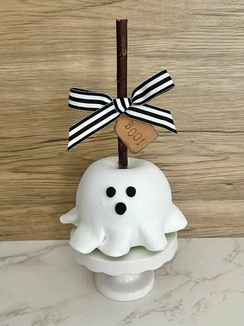 Halloween Ghost Apple