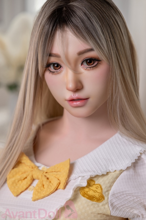 Sue 165cm F Cup Ultra-Realistic Silicone Doll, Lifelike Skin Texture