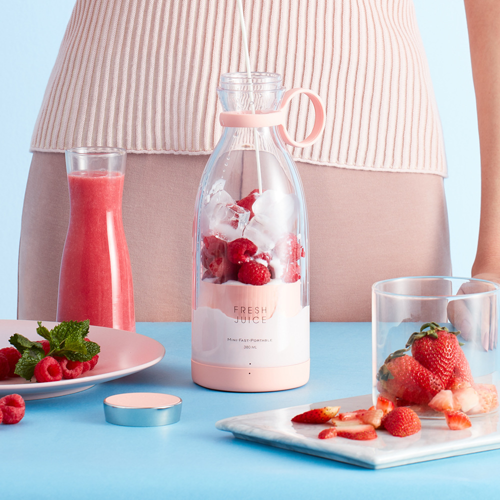 A portable, cordless electric juicer for home use