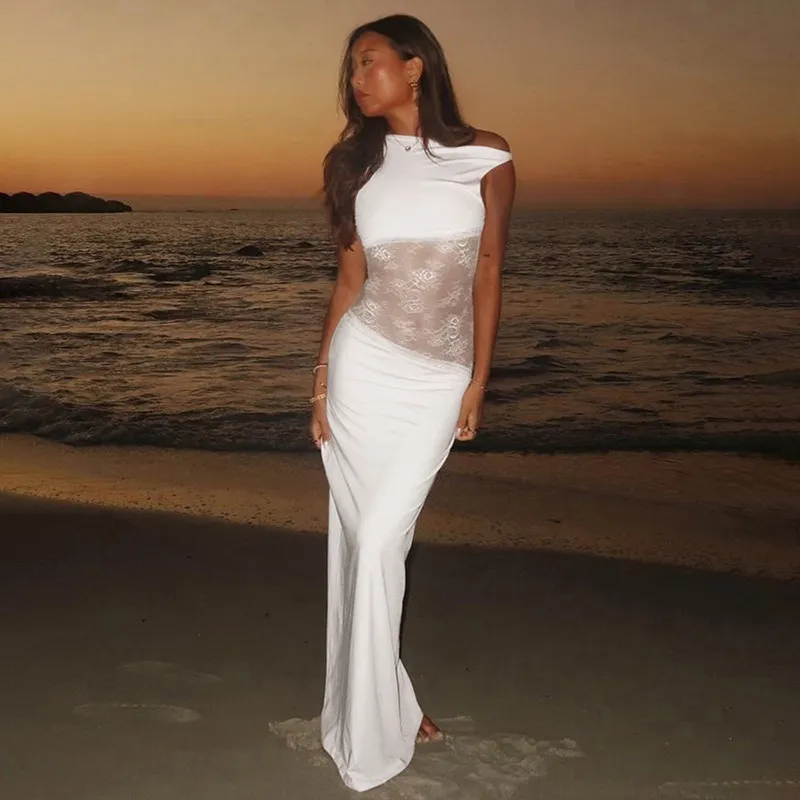 Lace backless long dress with a French-style elegance