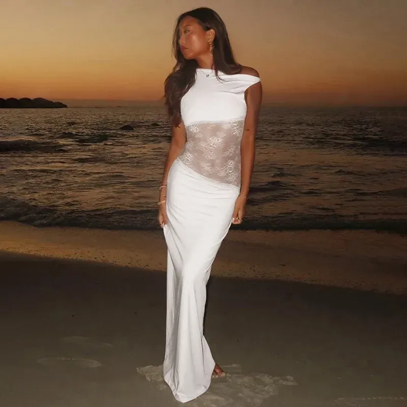 Lace backless long dress with a French-style elegance