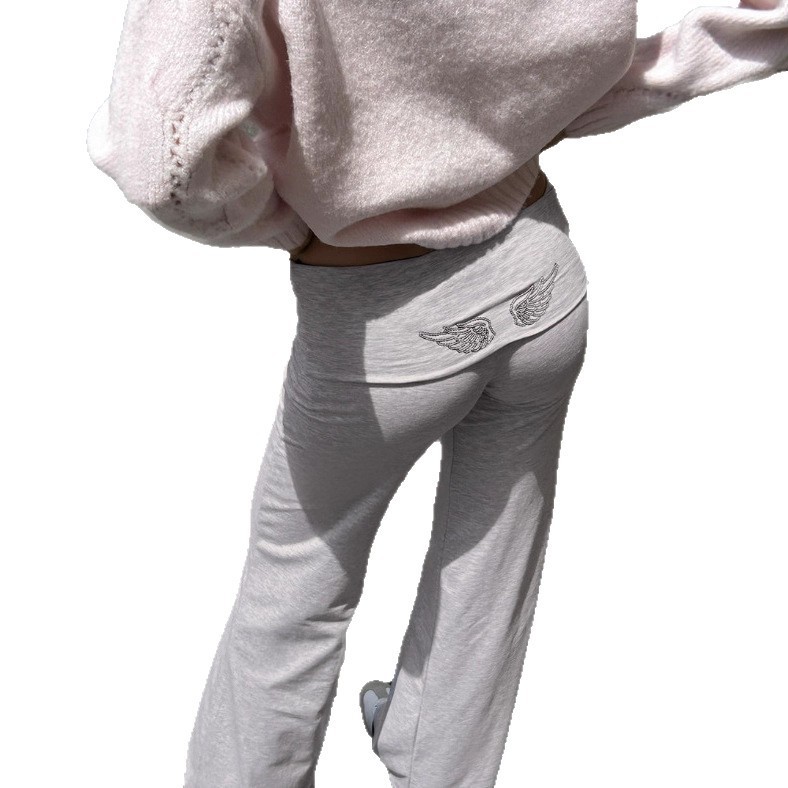 Hanorac cu broderie de paiete cu aripi în culoare uni