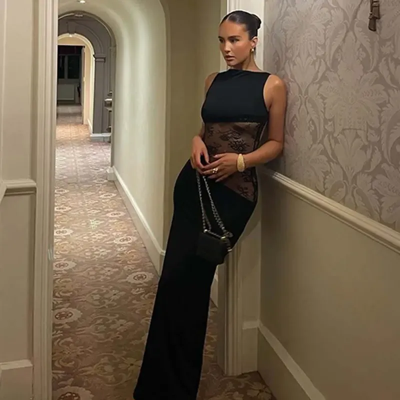 Lace backless long dress with a French-style elegance