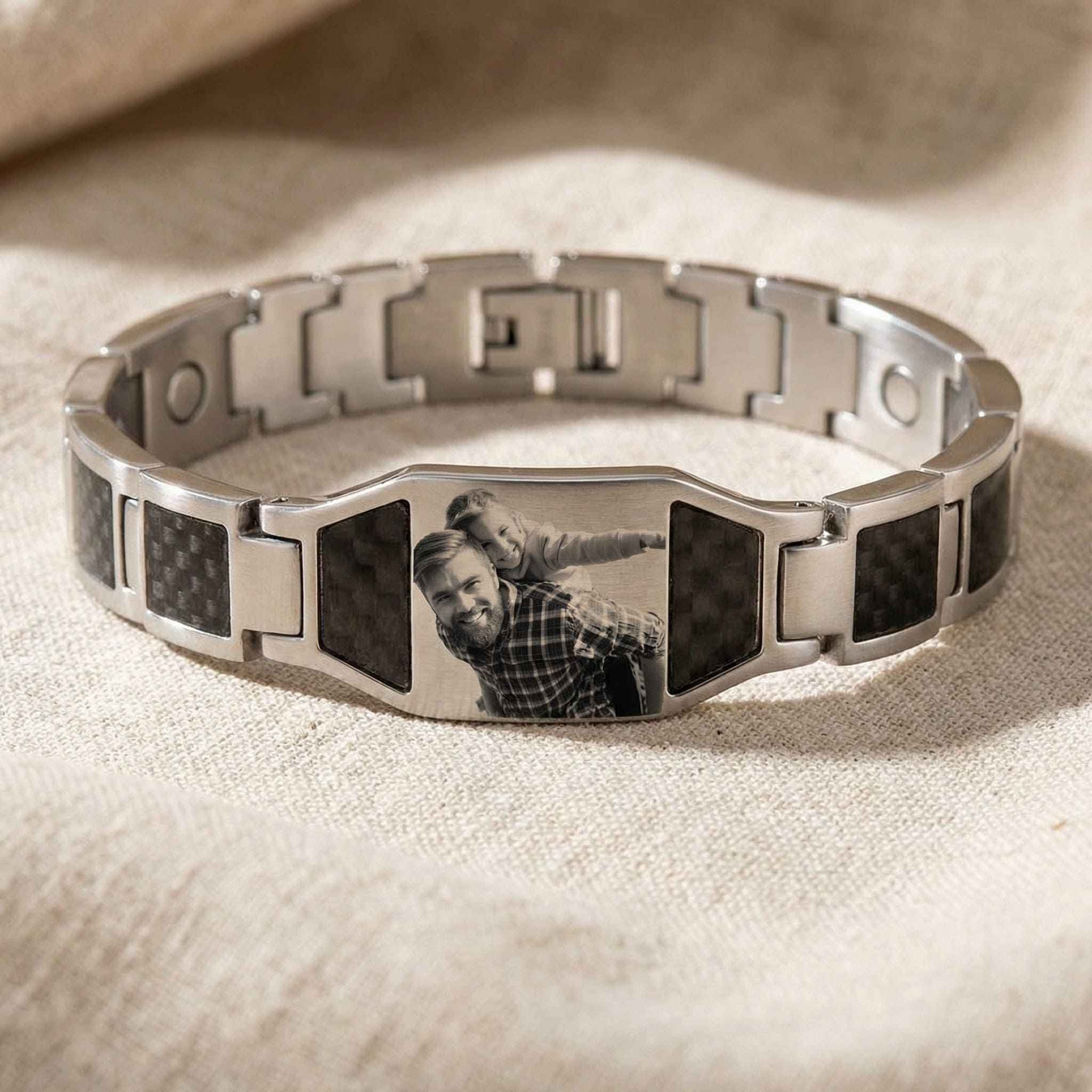 Customizable carbon fiber photo bracelet