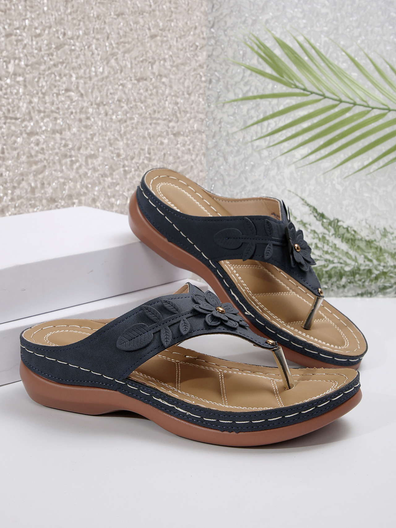 🔥 Midsummer Carnival Sale: Up to 50% Off! ✨⛱️ Flower-Embellished Wedge Peep-Toe Slides — Non-Slip Sole