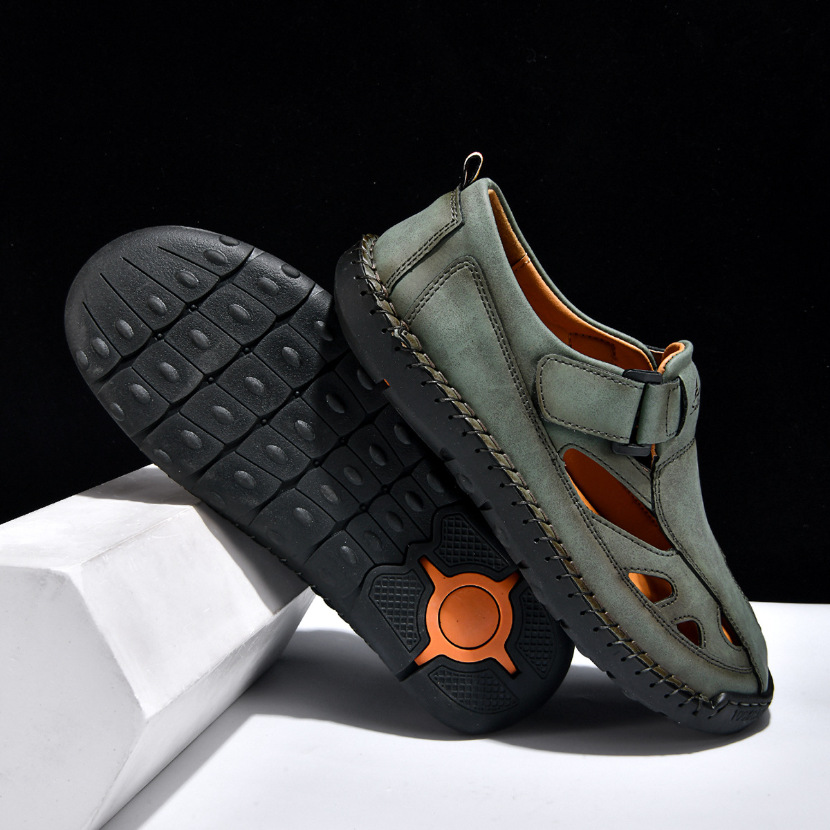 Summer New Men'S Baotou Sandals, Fashionable And Breathable Outdoor Casual Shoes, Stitched Hollow Beach Shoes