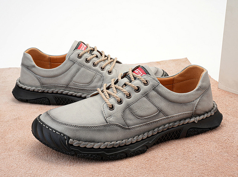 Hand-stitched men's loafers with anti-collision and anti-slip features.