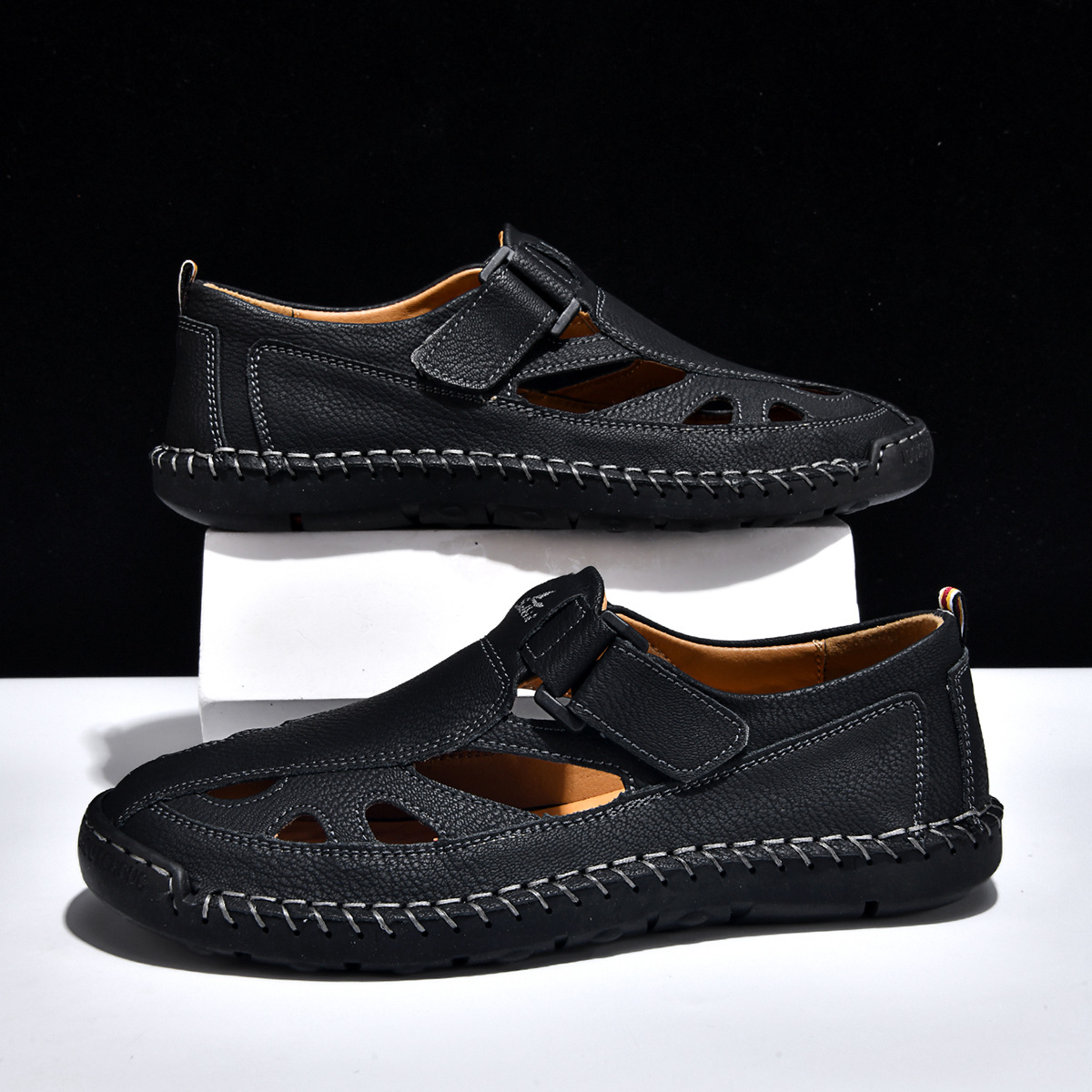Summer New Men'S Baotou Sandals, Fashionable And Breathable Outdoor Casual Shoes, Stitched Hollow Beach Shoes
