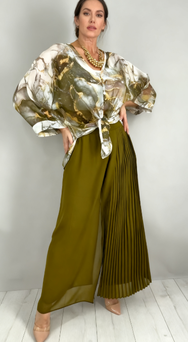 Komplet z artystycznym wzorem marmurkowym + szerokie spodnie plisowane
