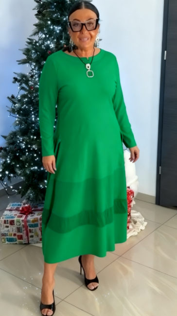 Sukienka z długim rękawem i okrągłym dekoltem