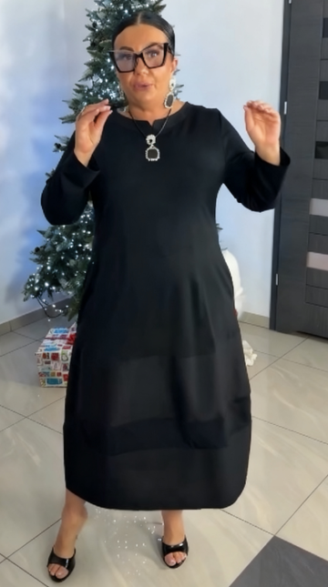 Sukienka z długim rękawem i okrągłym dekoltem