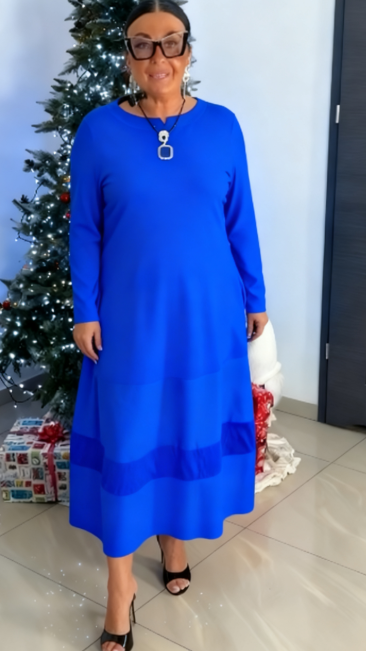 Sukienka z długim rękawem i okrągłym dekoltem