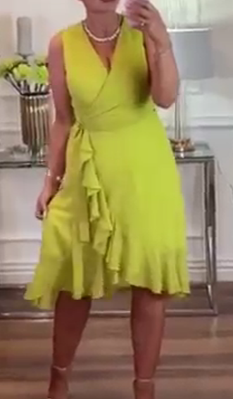 Suknia ozdobna z falbankami