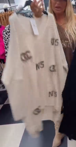 Sukienka sweterkowa z okrągłym dekoltem