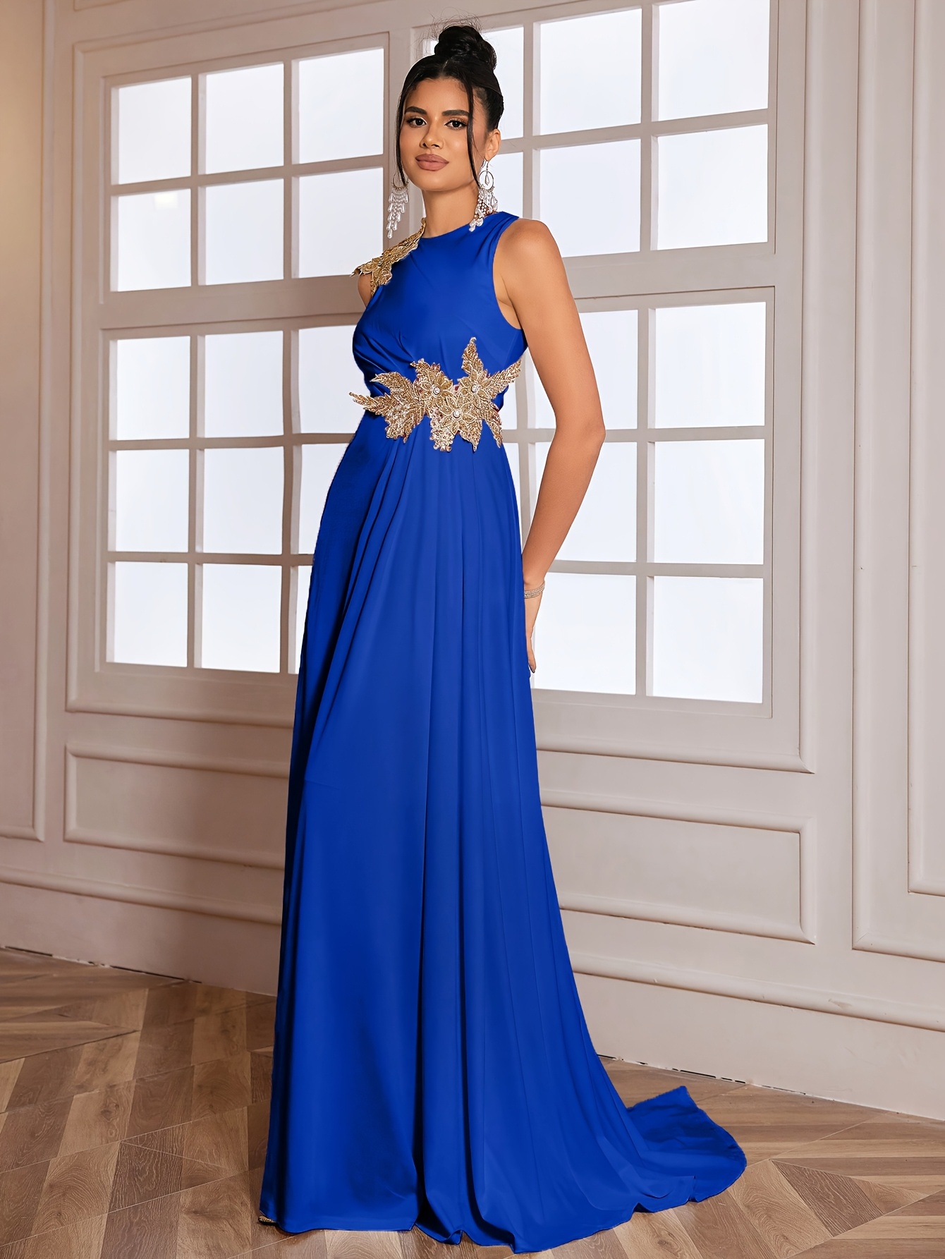 Elegancka sukienka imprezowa bez rękawów dla kobiet