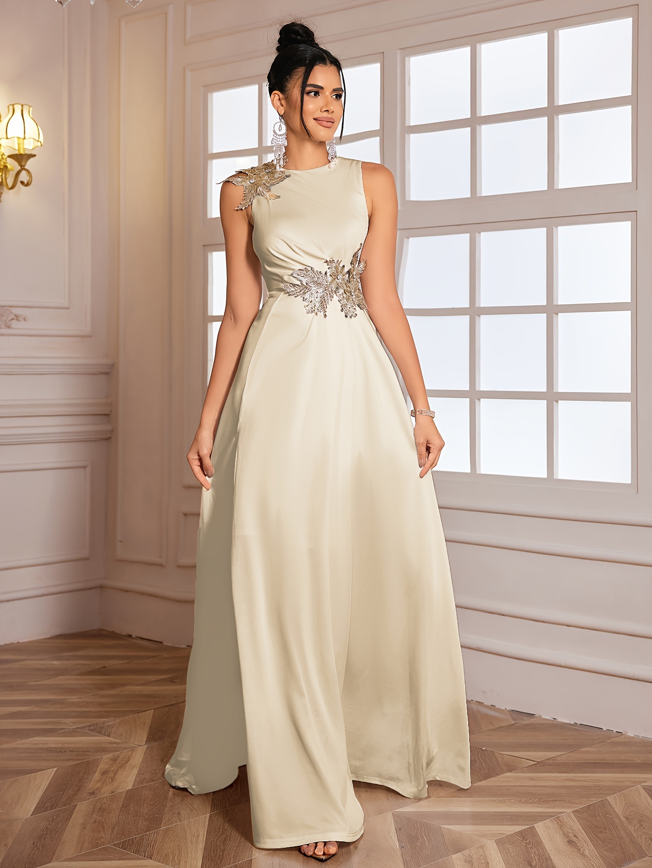 Elegancka sukienka imprezowa bez rękawów dla kobiet