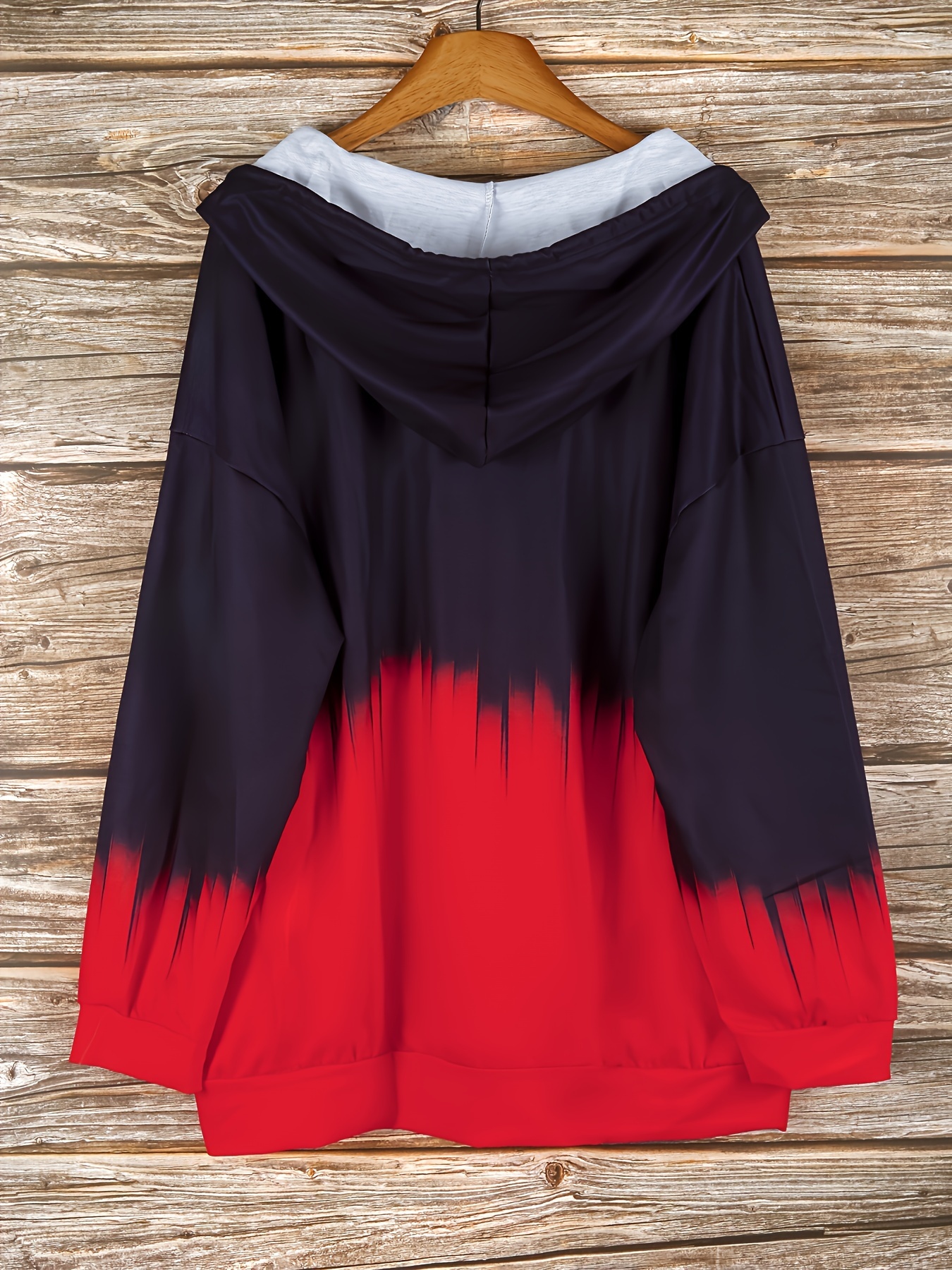 Lekka kurtka z kapturem i gradientem