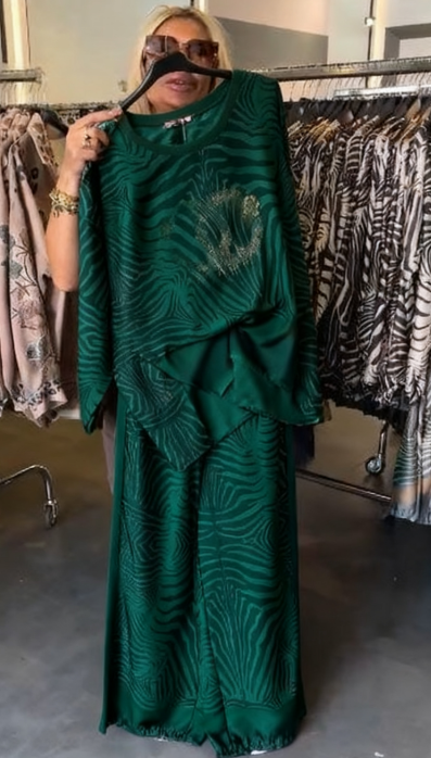 Garnitur z nadrukiem zebry, okrągły dekolt, długie rękawy