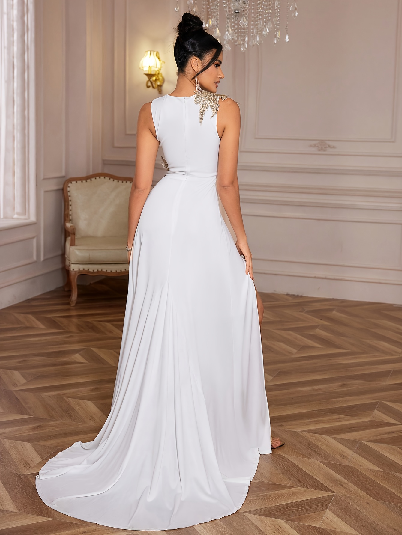 Elegancka sukienka imprezowa bez rękawów dla kobiet