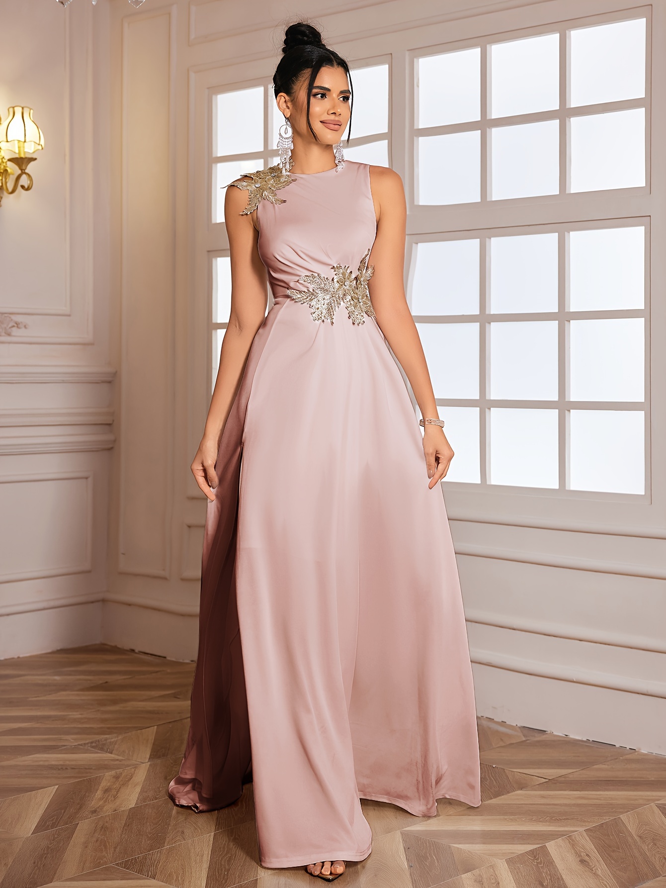 Elegancka sukienka imprezowa bez rękawów dla kobiet