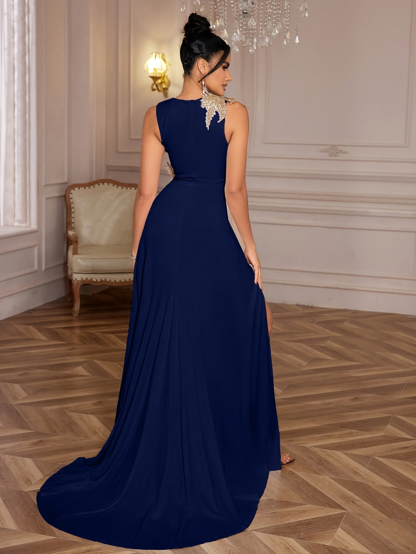 Elegancka sukienka imprezowa bez rękawów dla kobiet