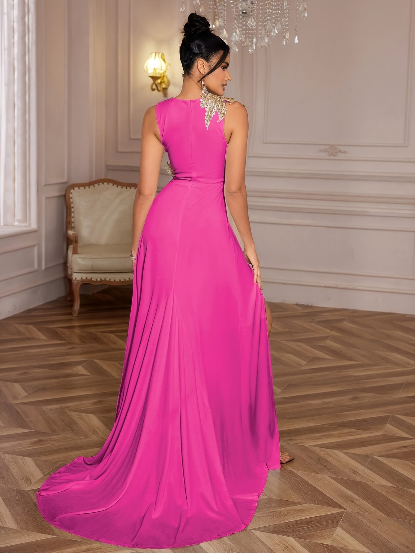 Elegancka sukienka imprezowa bez rękawów dla kobiet